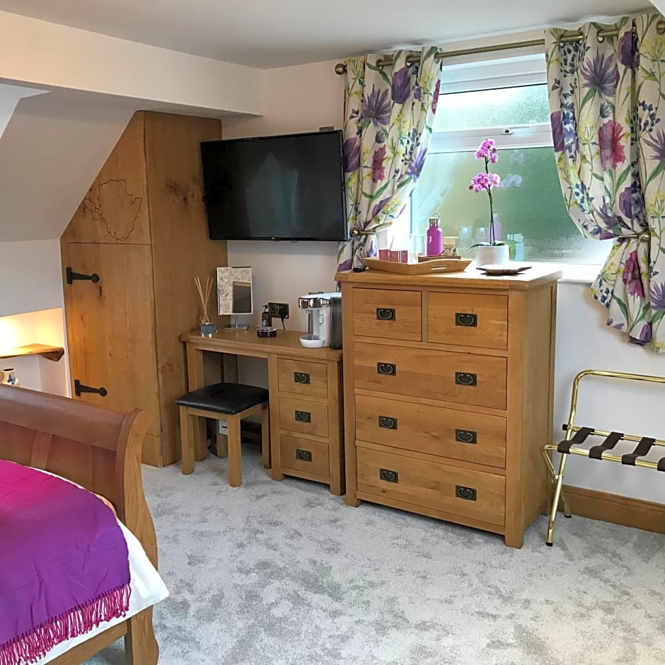 Lon y Traeth Bed & Breakfast