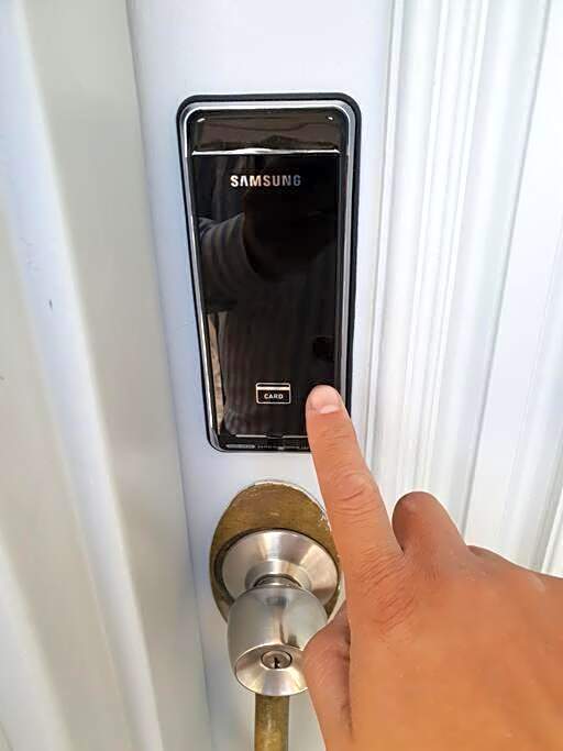 Cozy Double Room - Central Spot - Shared Bathroom