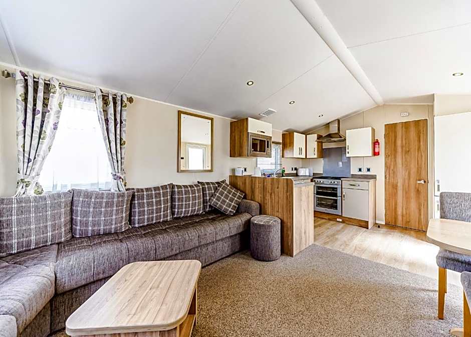 Riverside Holiday Village