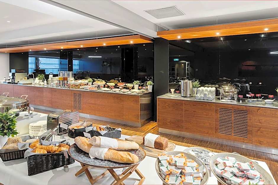 Best Western Plus Airport Hotel