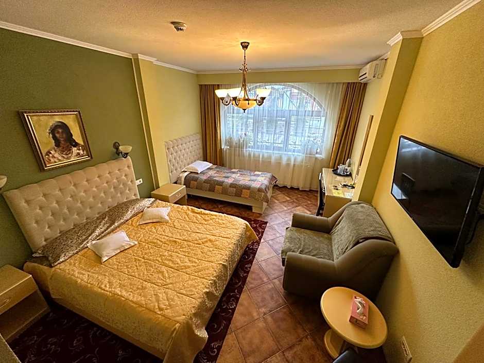 Casa Maria Arges