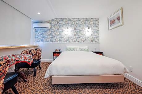 Standard Double Room with Mountain View