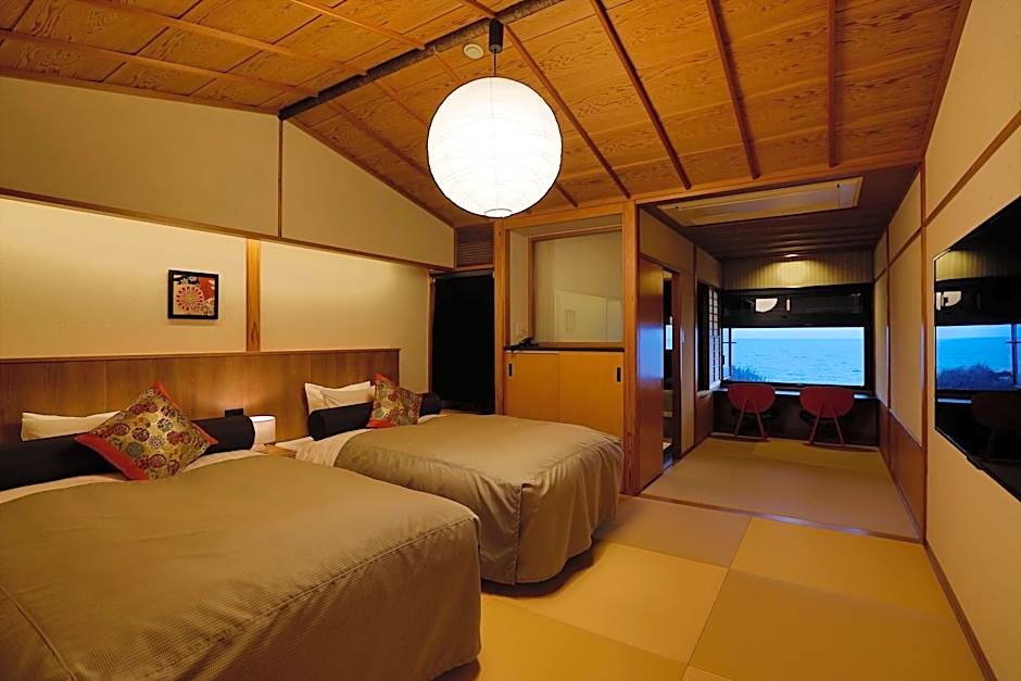 Photo 1 of 7 of Deluxe 2 Beds, Nonsmoking
