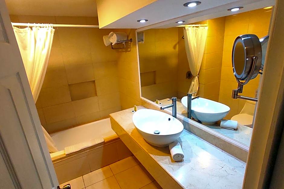 Hotel Real del Bosque Golf and Spa