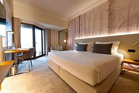 Superior Double Room with Mountain View