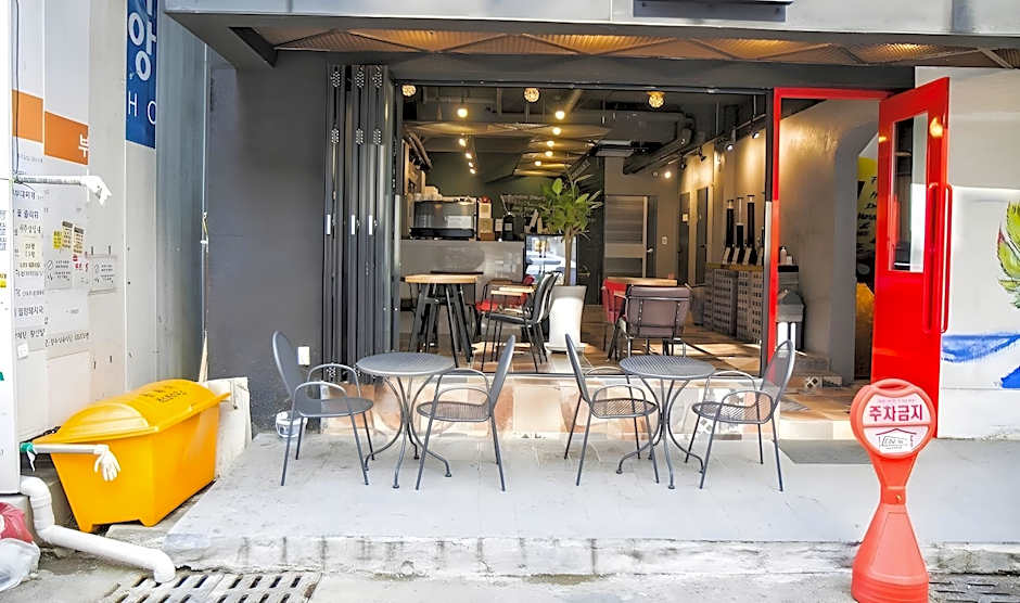 One Way Guesthouse Busan