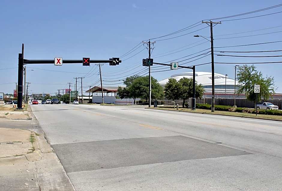 Executive Inn of Arlington, Near AT&T Stadium