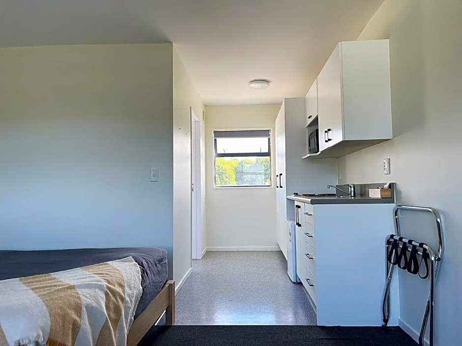 AAA Northlands Motel