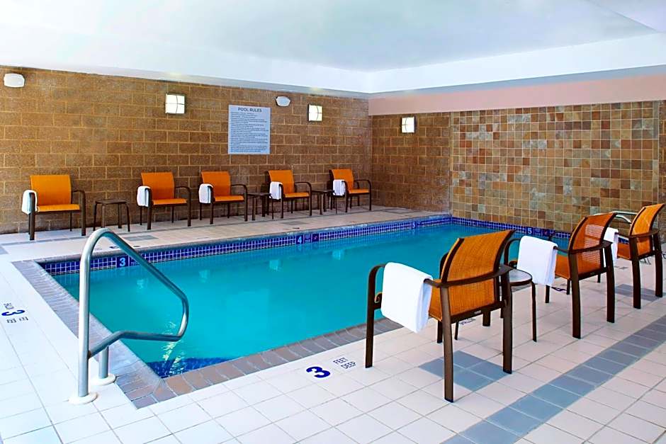 Courtyard by Marriott Buffalo Amherst/University