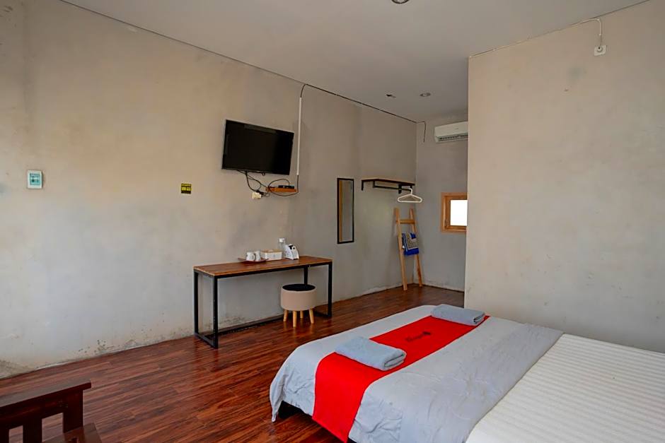 RedDoorz Syariah near Lombok Epicentrum Mall