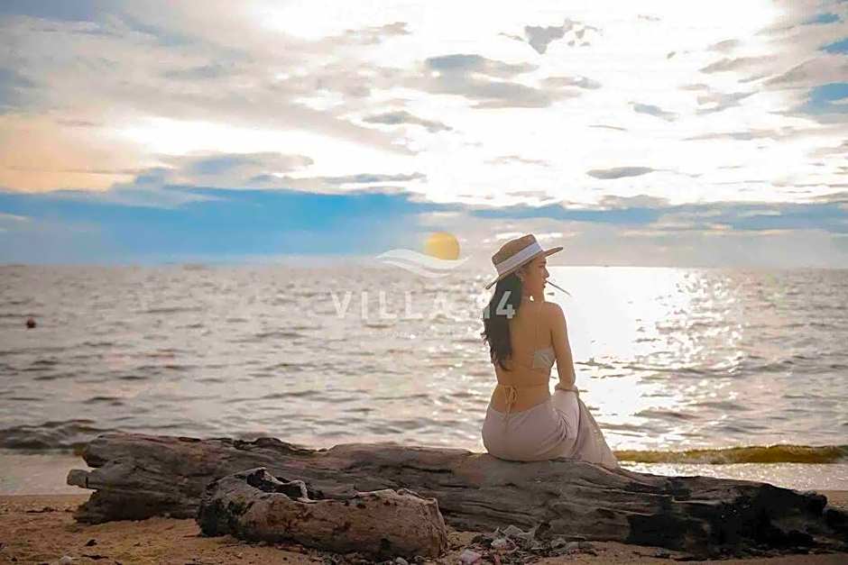 PoolVillaPattaya next to the sea