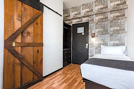 Extra Small Single Room