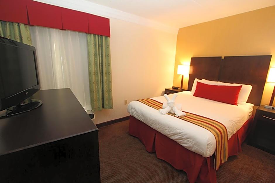 Black Bear Inn & Suites
