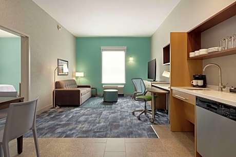 1KING HEARING ACCESSIBLE SUITE NONSMOKING