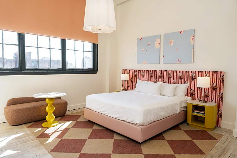 Photo 1 of 5 of King Room