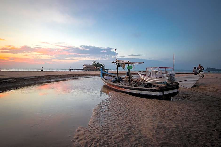 Diamond Ngapali Hotel