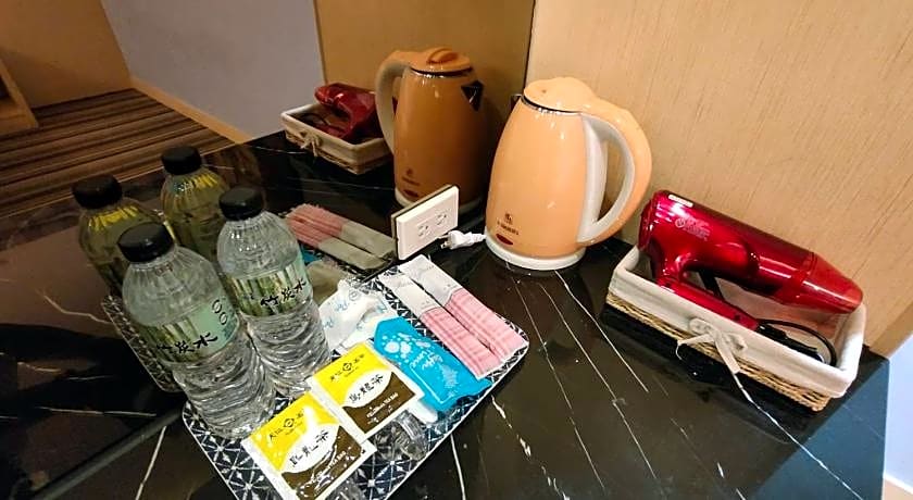 晶緻麗景-花蓮火車站正對面 附近有大型收費停車場