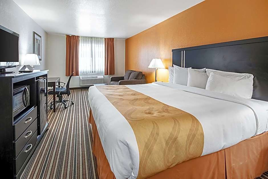 Quality Inn Dodge City