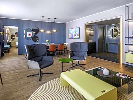 Hotel Pullman Santiago El Bosque (ex Atton)