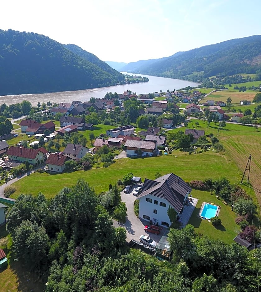 Bed and Breakfast Petra Huber