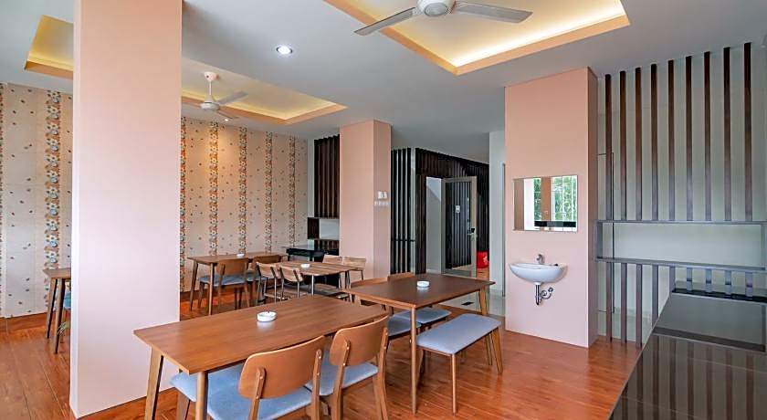 RedDoorz Plus @ Cirebon City Center