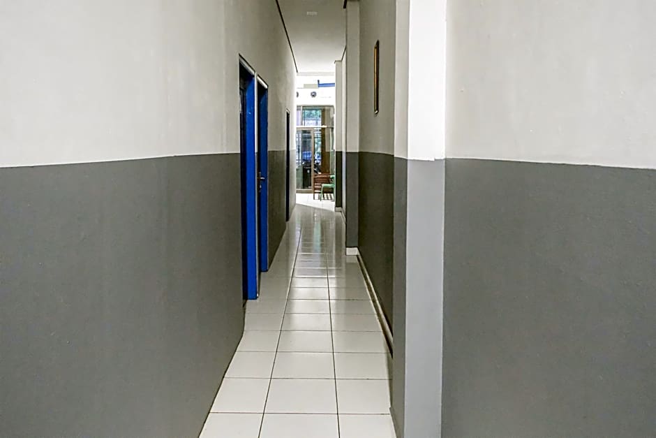 OYO 93117 Penginapan Tiga Dara