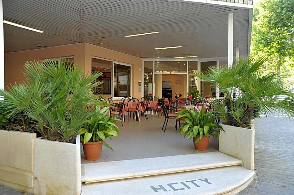 Hotel City