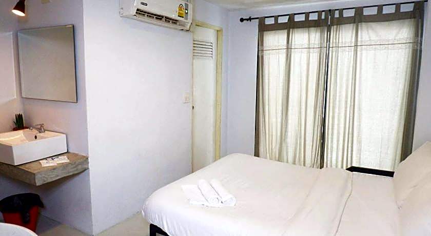 Rin Guesthouse - Pracharak Rd.