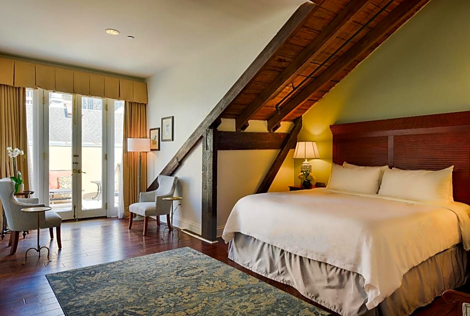 voco St. James Hotel By IHG