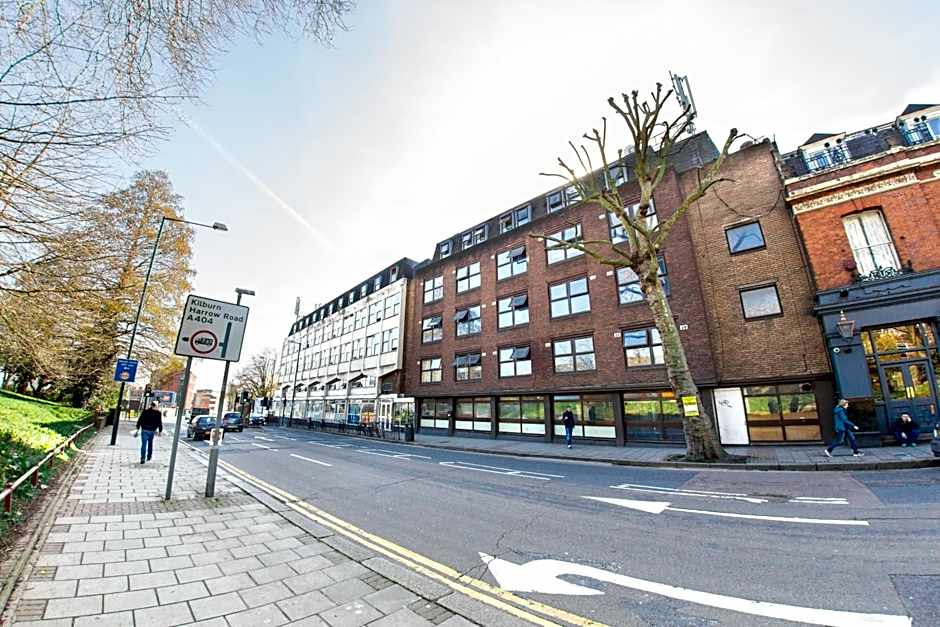 Kensal Green Backpackers 2