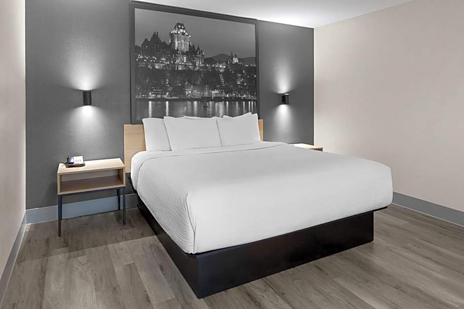Super 8 by Wyndham Quebec City