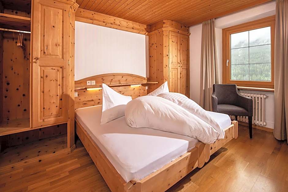 Hotel Bellaval Scuol