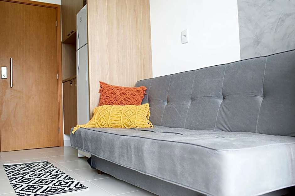 Charmoso Estúdio em Muro Alto com Vista para piscina