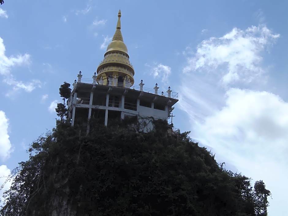 Takhun Mountain View