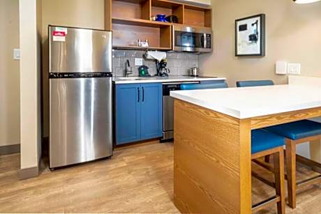 2 Queen Beds 2 Bedroom Suite Sofa Bed