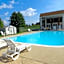 Days Inn by Wyndham Cave City