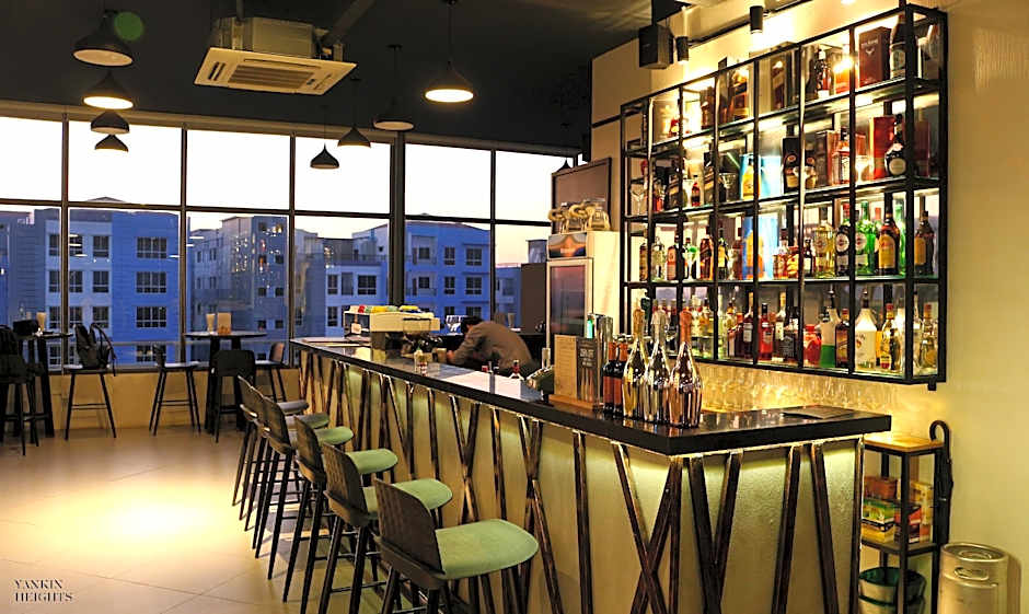 Myanandar Residence Hotel