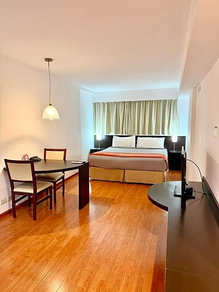 Urquiza Apart Hotel & Suites