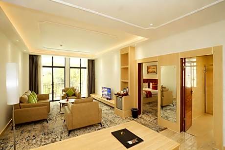 Junior Suite with Balcony