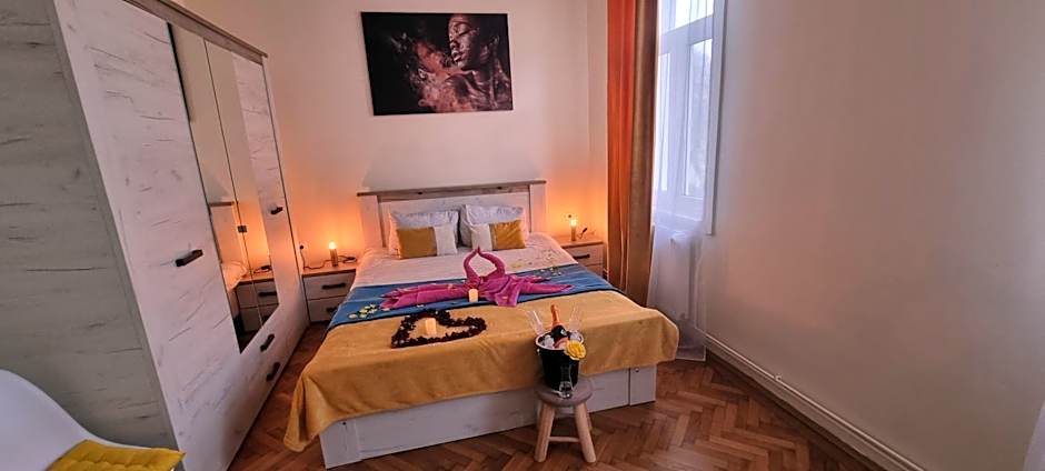 Happy Mood Apartments