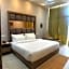 SPT Clarks Inn Suites, Mandi