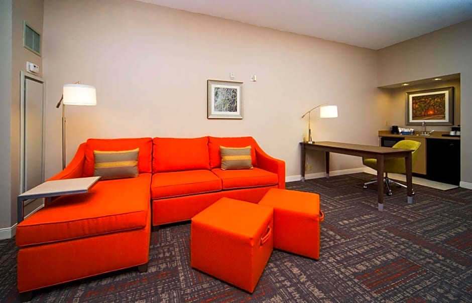 Hampton Inn By Hilton & Suites Valdosta/Conference Center