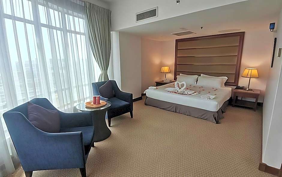 Oriental Crystal Hotel