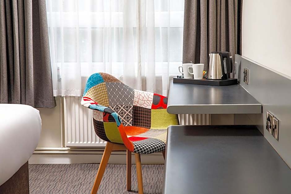 Mercure Chester Abbots Well Hotel