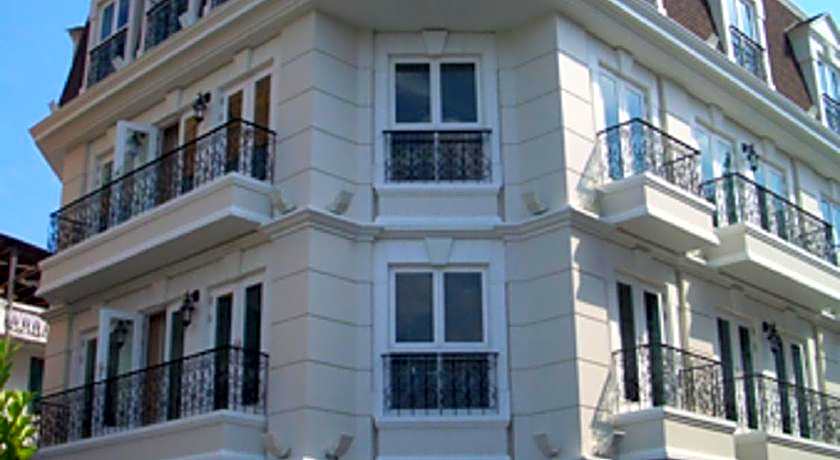 Aurum The River Place