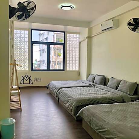 DeMi Homestay 2 - Family Room for 6 People
