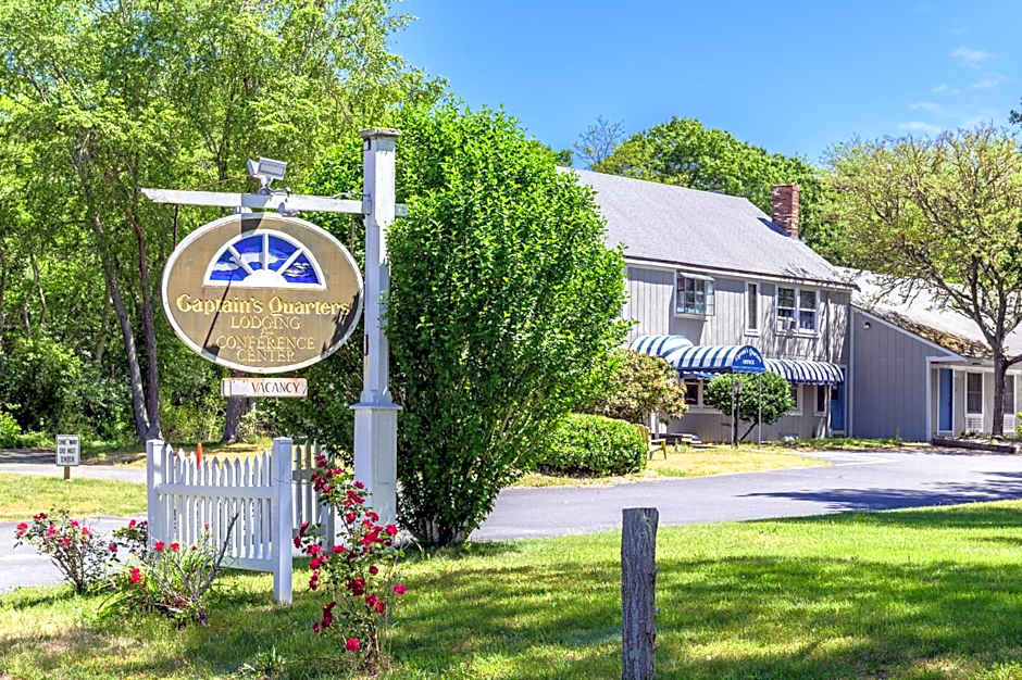 Captains Quarters Motel & Conference Center