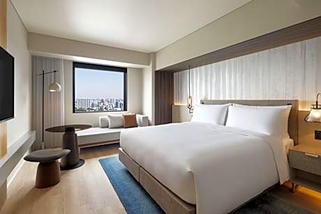 Corner King Room