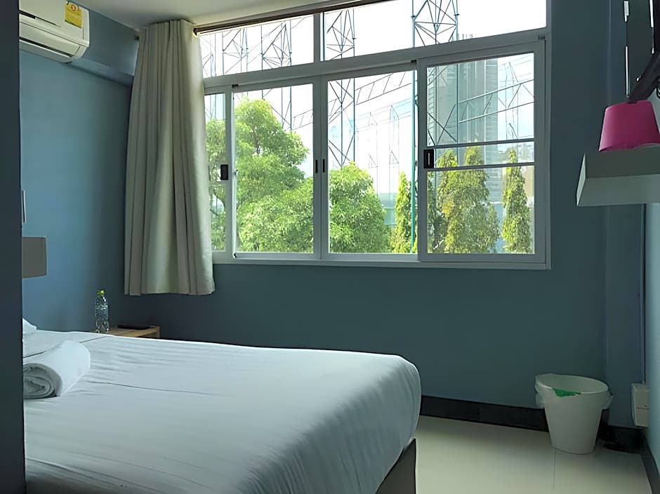 The Little Pig Sukhumvit