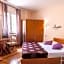 Oasi Hotel